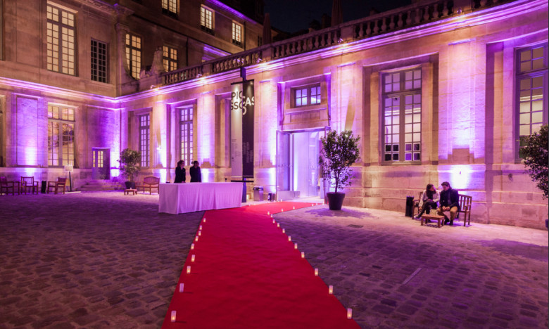 Cour d'Honneur en soirée
